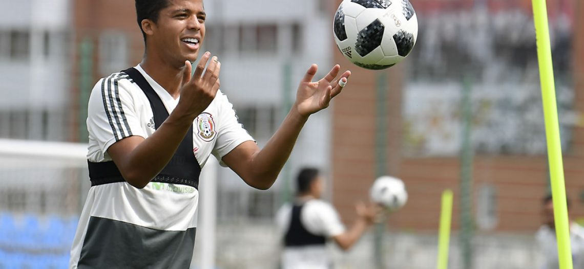 Giovani Dos Santos entrena con la Selección Mexicana en el CAR