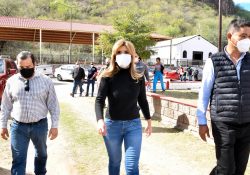 Supervisa Gobernadora obras, vivienda, becas y apoyos en La Colorada y Soyopa