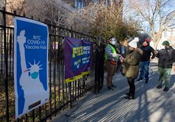 Perderemos la carrera si no se incrementan vacunas: Gobernador NY