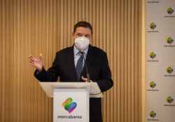Pedirá EU a la Unión Europea acelerar trámites para eliminar aranceles; aplauden el regreso a la OMS