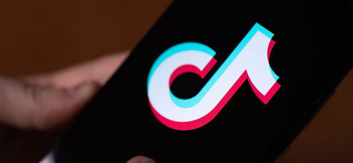 Falla en TikTok expone teléfono y configuración de usuarios