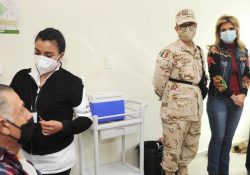 Supervisa Gobernadora aplicación de vacuna contra COVID-19 en Pesqueira