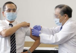 Japón arranca enorme campaña de vacunación contra covid
