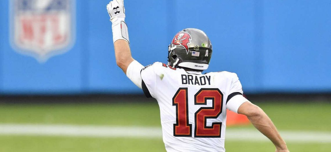 Tom Brady amplía su contrato con los Bucaneros