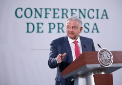 Presidente: atentado a la democracia; INE es el supremo poder conservador, acusa