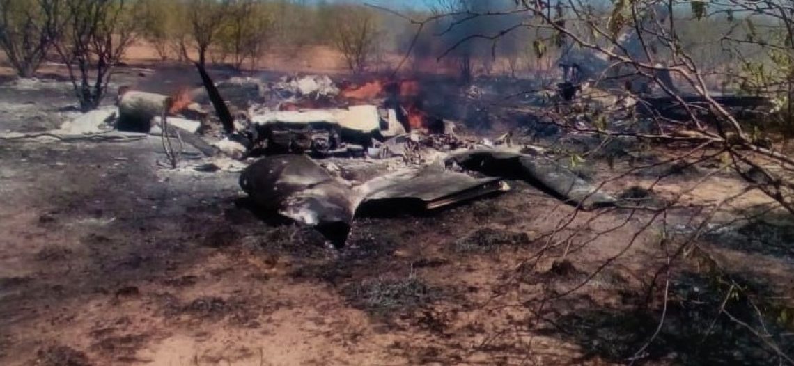 Fiscalías indagan causas del desplome de la avioneta