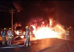 Chocan pipa de combustible y transporte público en Nuevo León; mueren 12