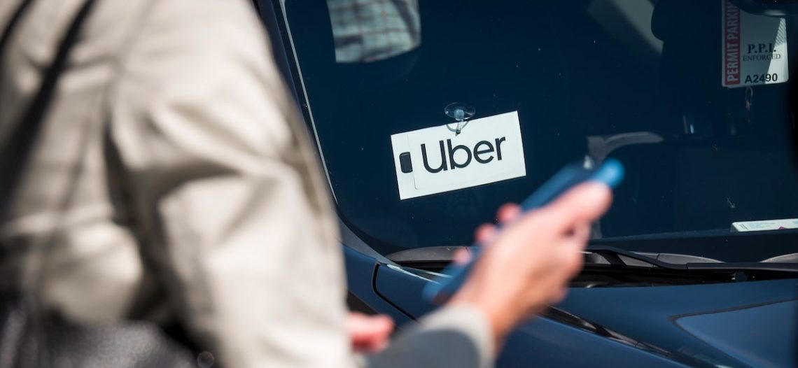 Conductores de Uber en Reino Unido recibirán salario y vacaciones