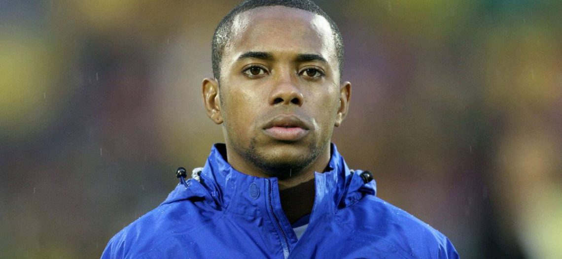 Robinho es condenado a nueve años de prisión