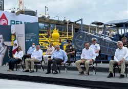 Destaca AMLO acciones para rescatar la industria de los hidrocarburos, al conmemorar la expropiación petrolera