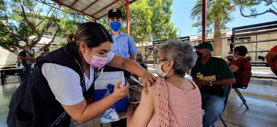 Aplican segunda dosis contra COVID-19 en Guaymas, Cananea, Agua Prieta y SLRC