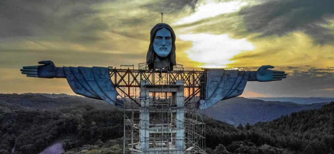 ‘Cristo Protector’, la nueva estatua en Brasil que supera al Redentor de Río