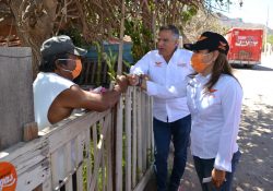 Carla Neudert y Manuel Villegas se comprometen al cambio seguro para Guaymas, visitan colonia “El Mirador” donde suman apoyos