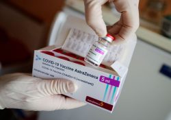 Suecia confiesa haber tirado cientos de vacunas covid de AstraZeneca