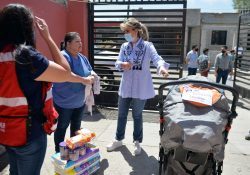 Gobernadora Pavlovich supervisa entrega de apoyos y aparatos ortopédicos a personas con discapacidad y en situación vulnerable
