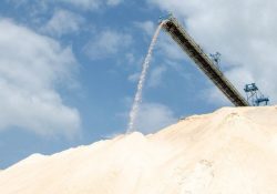 Extranjeros tienen el litio mexicano; mineras canadienses venden sus permisos a compañías chinas