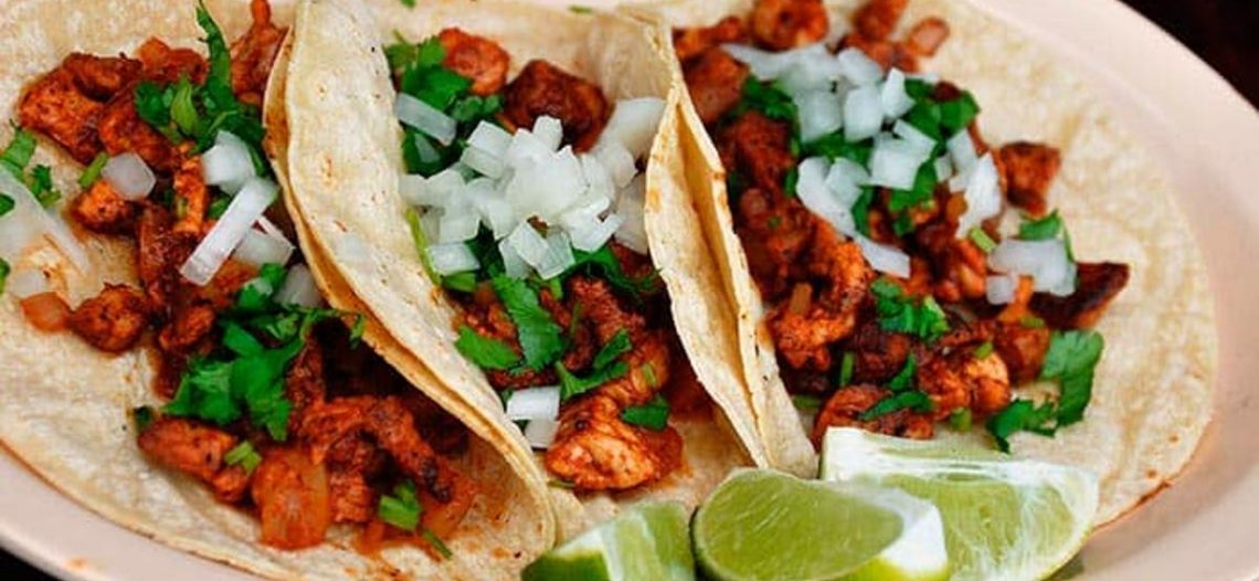 Tacos al pastor causan revuelo en Alemania; hacen larga fila