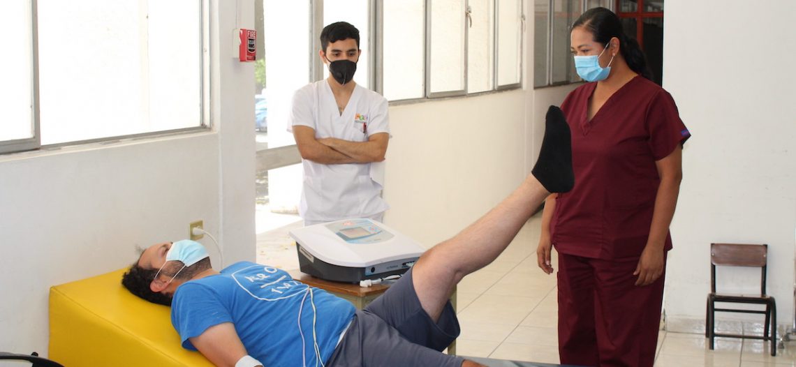 Se capacita personal de CREE Sur para atender a las familias
