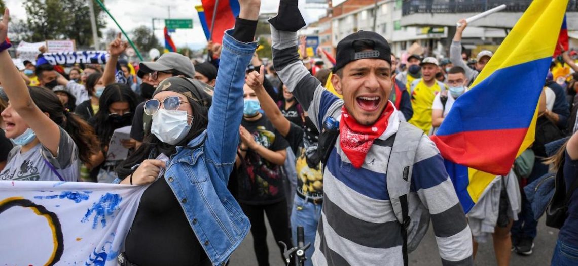 Colombia entra en su cuarta semana de protestas; convocan a huelga nacional