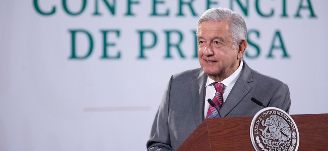 “Castigo a todos los que compren votos”; López Obrador pide trato parejo
