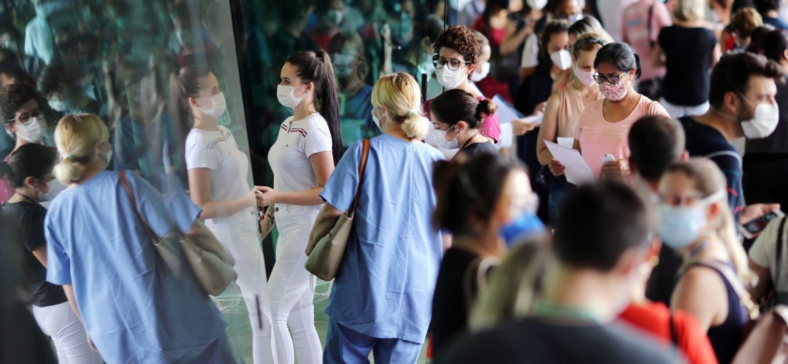 Pandemia sigue y se deben mantener cuidados: Salud