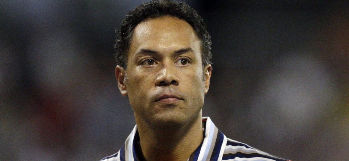MLB despide a Roberto Alomar por grave acusación