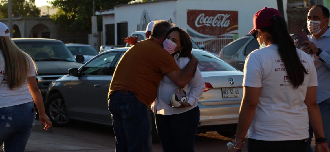 Apoyo total a la doctora Karla Córdova en El Rastro.