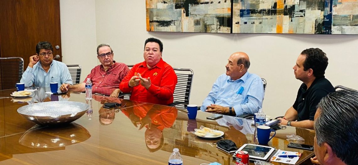 Se reúne el Consejo Promotor Ciudadano 21, avalaron el proyecto de gobierno Rodolfo Lizárraga.