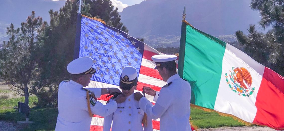 La guardiamarina Itzel Sinaí Chan Topete de SEMAR se gradúa de la Academia de la Fuerza Aérea de los Estados Unidos de América (USAFA)