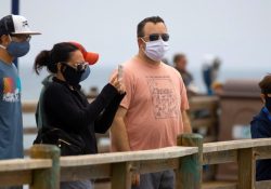 California continuará con el uso de cubrebocas hasta el 15 de junio
