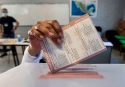 Detallan protocolo sanitario para jornada electoral del 6 de junio