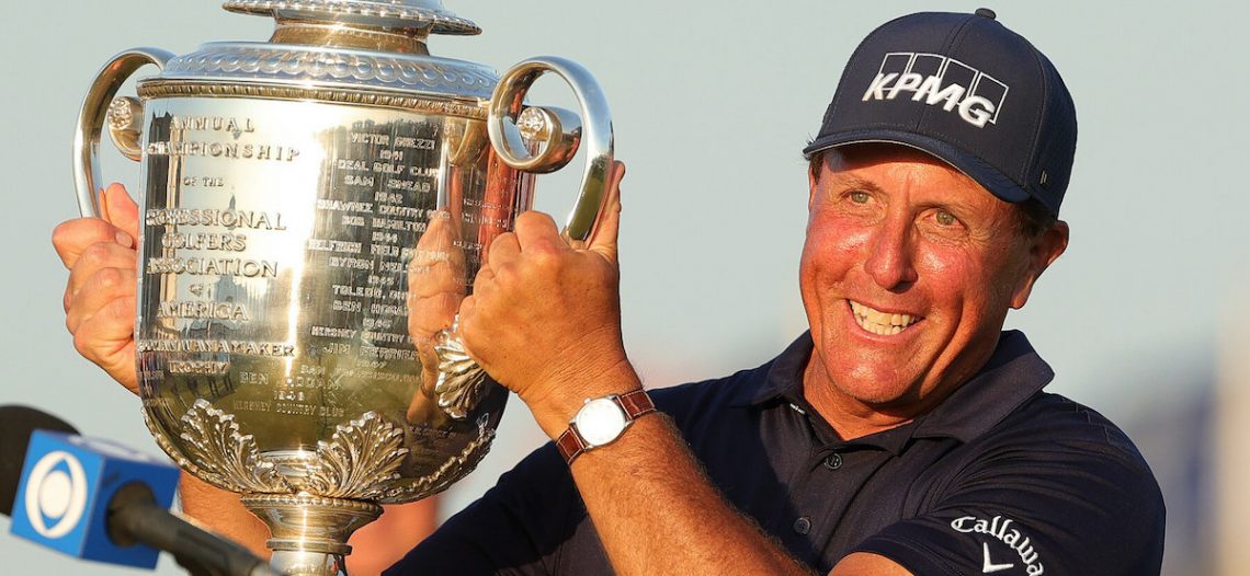 Phil Mickelson hace historia en el Campeonato PGA