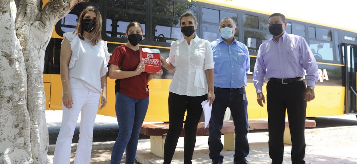 Entrega Gobernadora becas, transporte escolar y obras de pavimentación en Empalme