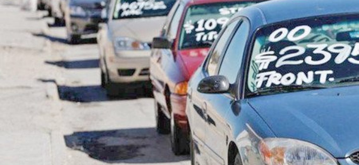 El presidente adelanta el proceso para regularizar autos “chuecos” en México