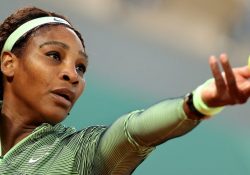 Serena Williams avanza a la tercera ronda en Roland Garros