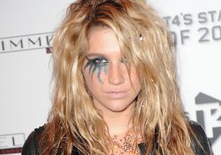 Kesha se prepara para tour de verano