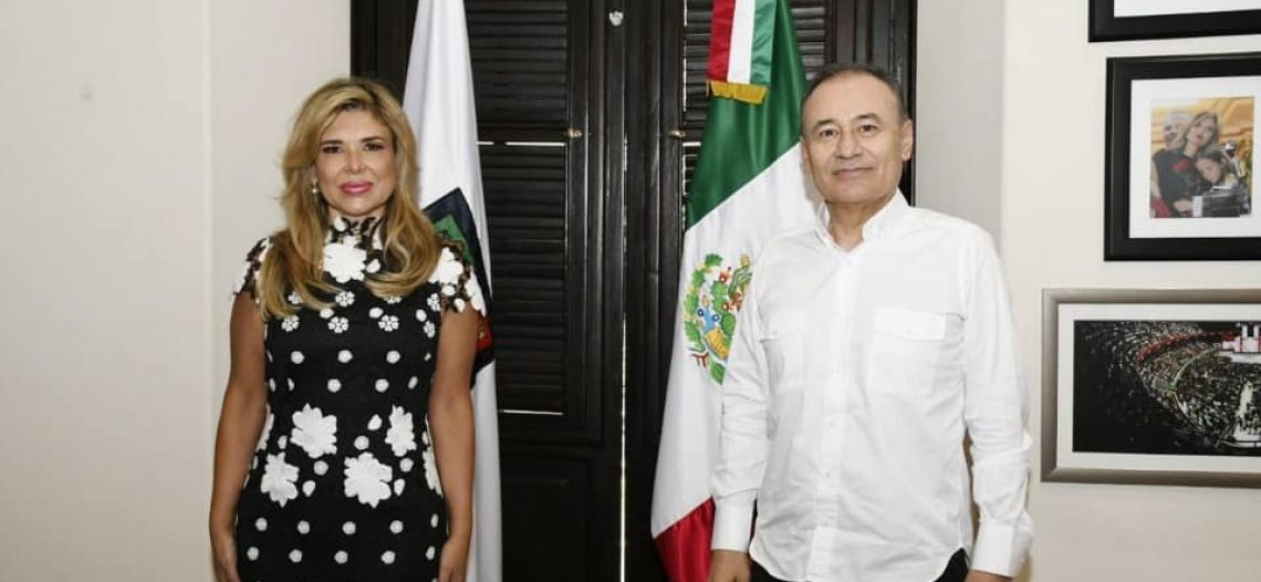El gobernador electo, Alfonso Durazo, y la gobernadora Claudia Pavlovich, inician formalmente el proceso de transición.