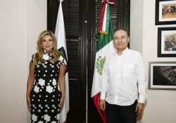El gobernador electo, Alfonso Durazo, y la gobernadora Claudia Pavlovich, inician formalmente el proceso de transición.
