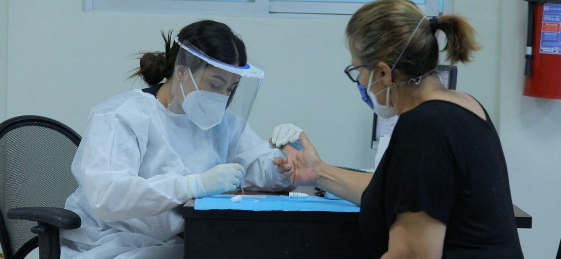 Llama Salud Sonora a protegerse del COVID-19 ante alza en contagios