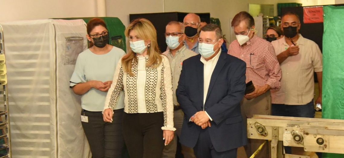 Anuncia Gobernadora nueva inversión de la empresa Younger Optics Pitam