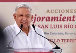 Felicita López Obrador a quienes votaron por la oposición