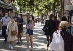 España supera los 4 millones de casos de COVID