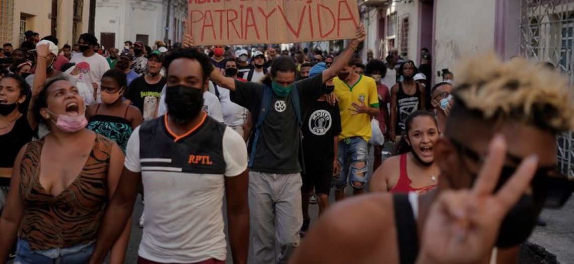 La crisis en Cuba divide a América Latina; Brasil y México ofrecen ayuda a la isla