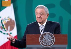 Faltan tres reformas para revertir saqueo: Andrés Manuel López Obrador