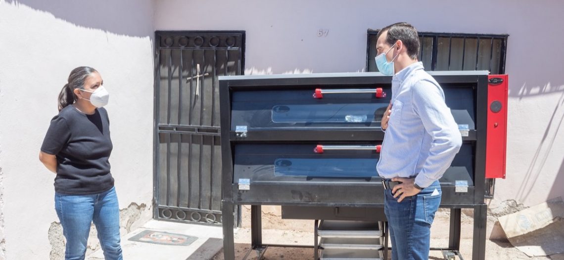 Entrega Sedesson proyectos productivos para que familias salgan adelante