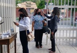 Regresan de manera voluntaria futuros docentes a las clases presenciales
