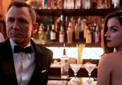 Nueva película de James Bond emociona a dueños de cines
