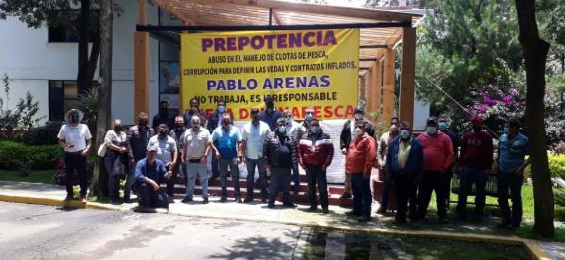 Pescadores ribereños toman oficinas de Inapesca
