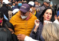 Policías golpean a alcaldesa electa de Álvaro Obregón durante protesta en la CDMX
