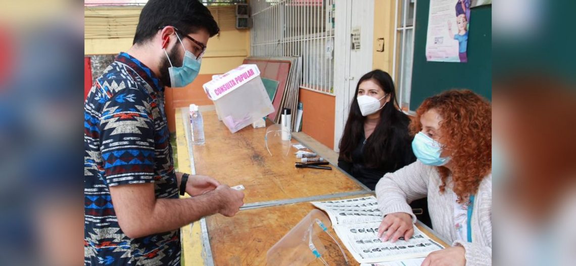 Consulta Popular: Comienza el cierre de las mesas receptoras